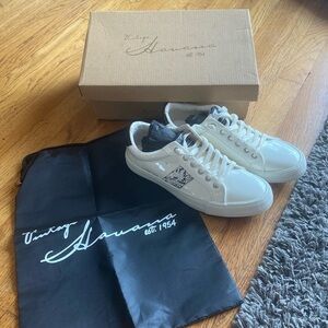 NWT Vintage Havana "Quincy" White / Off White Lace Sneakers